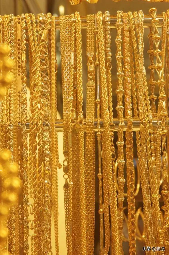 黄金投资心理因素分析（金价上涨背后的宏观因素与投资心态变化）(图2)