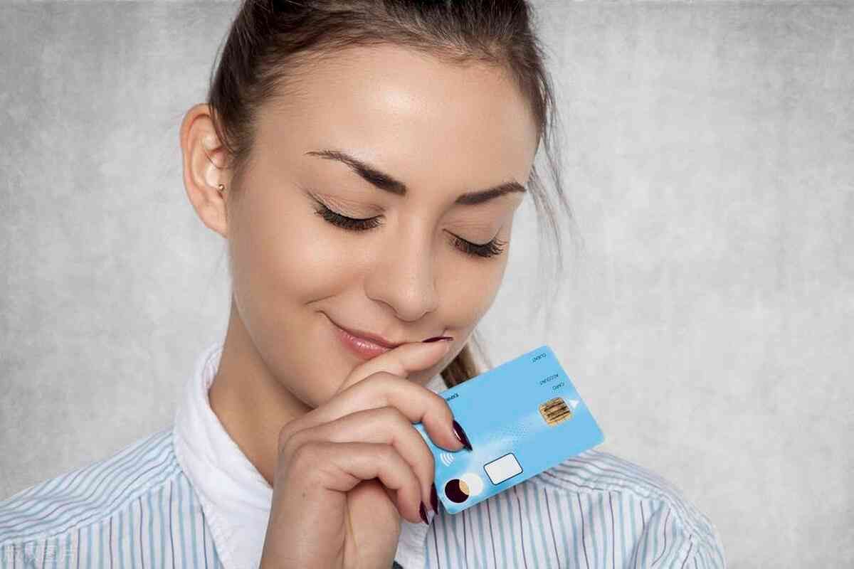 未成年可以办银行卡吗（银行卡满16周岁可以办吗？注意五个事项）(图1)