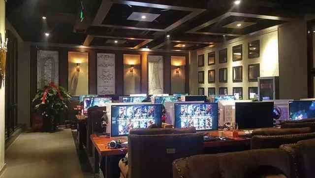 2000日元等于多少人民币（在岛国的网吧过夜是一种怎样的体验）(图3)