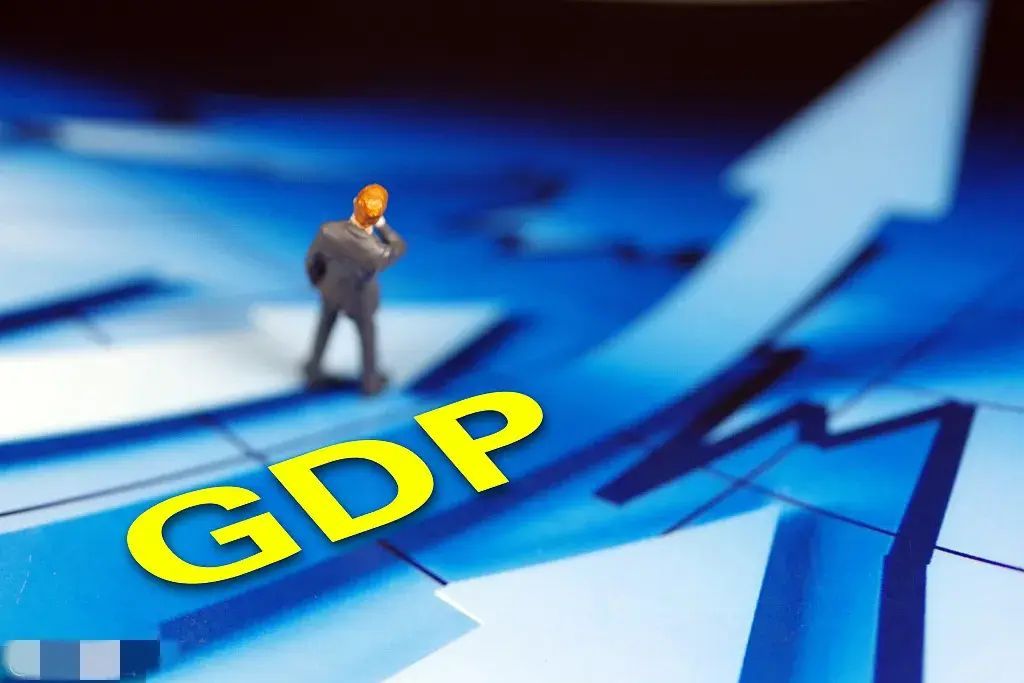 现在做什么比较赚钱（谁在闷声发大财！GDP超61万亿元增速5%，赚钱效应最热的三大行业）(图2)