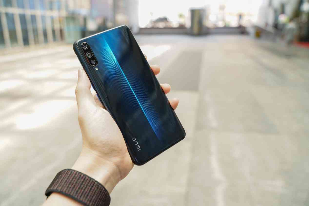 五级手机什么时候上市（首批8款开售5G手机确认！快来看看，总有一款你喜欢）(图4)