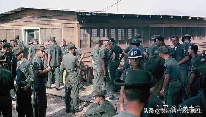 mp什么意思（一些美军士兵制服上写的MP是什么意思？）(图2)