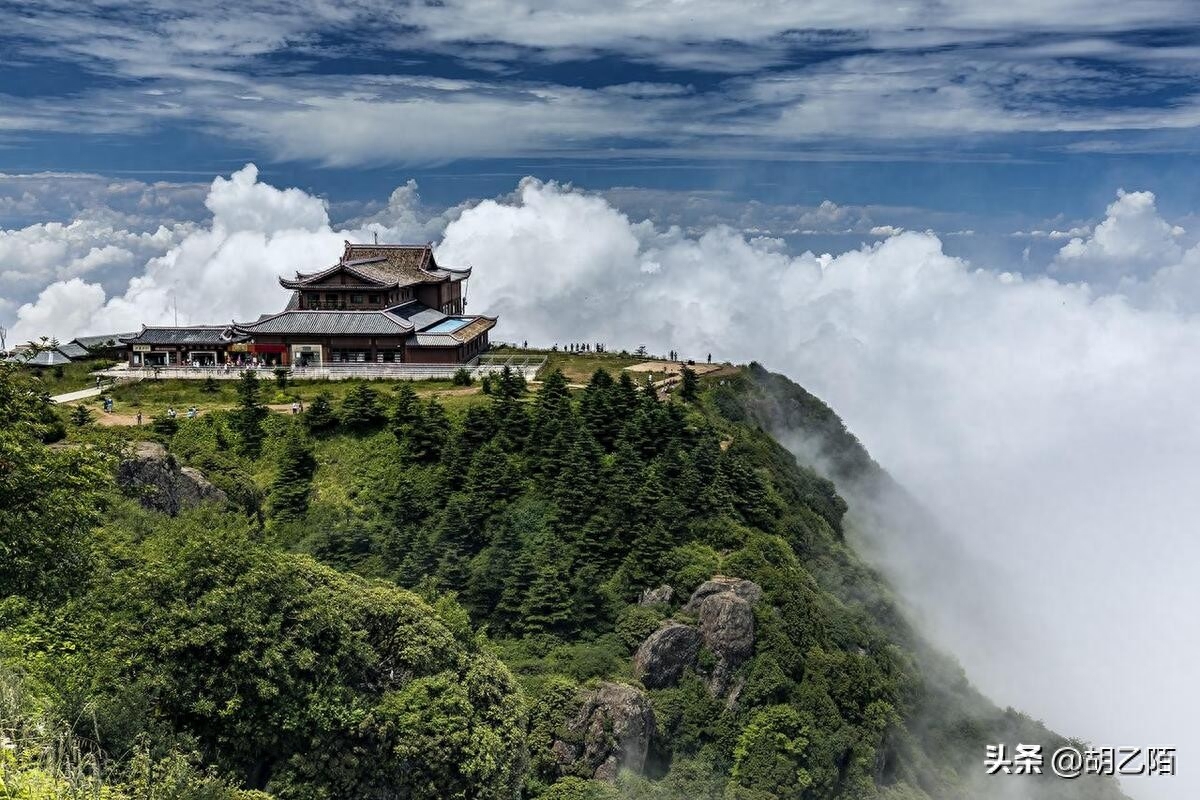 中国的四大名山（中国最著名的4大佛教名山，看看你去过几个）(图8)