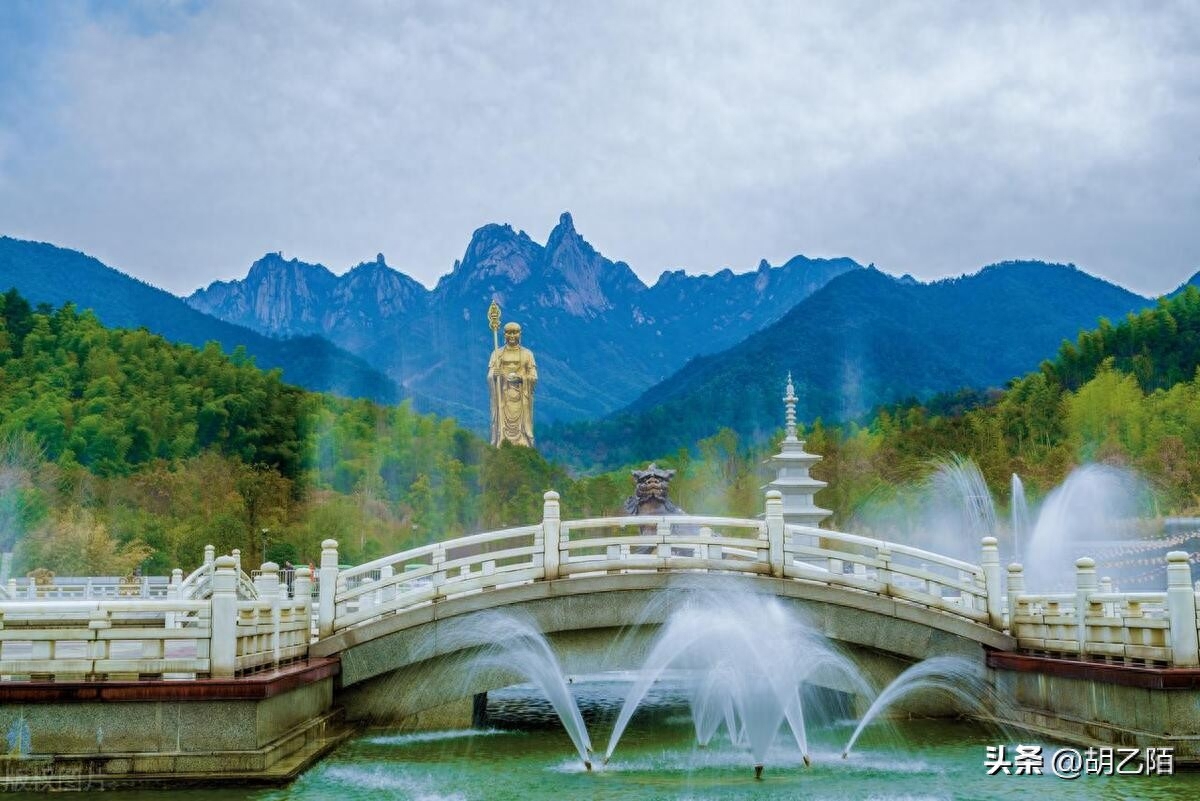 中国的四大名山（中国最著名的4大佛教名山，看看你去过几个）(图13)