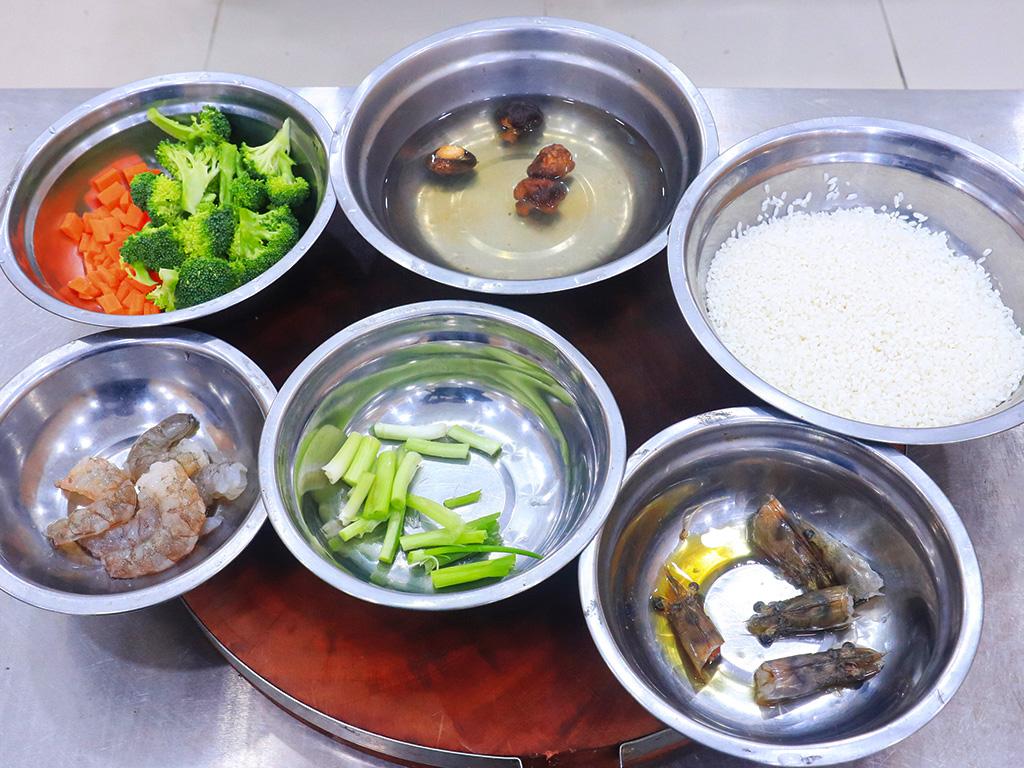 早餐食谱简单快速做法（早餐别总吃包子了，教你5种快手早餐做法，8分钟出锅简单又营养）(图17)