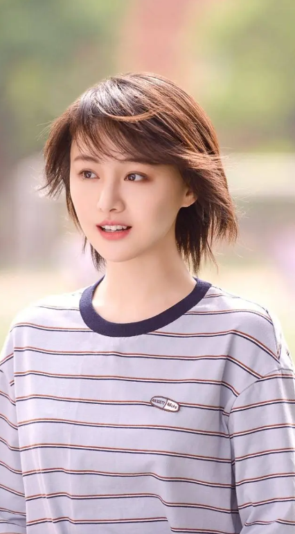 郑爽为什么被封杀（红极一时到全网封杀，郑爽是怎么从清纯少女走向深渊的）(图3)