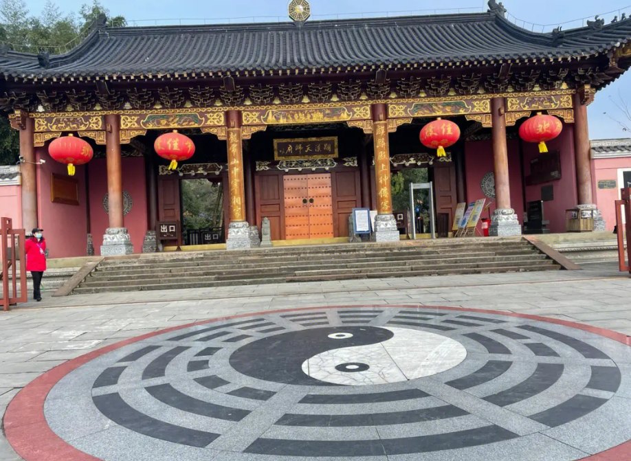 道教四大名山(道教四大名山,去过一个都不负此生,你去过几个)(图4) 道教四大名山(道教四大名山,去过一个都不负此生,你去过几个)(图4)