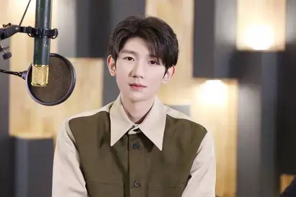 TFBOYS解散了吗（网传TFBOYS十周年演唱会后解散，回顾十年有许多遗憾与矛盾）(图26)