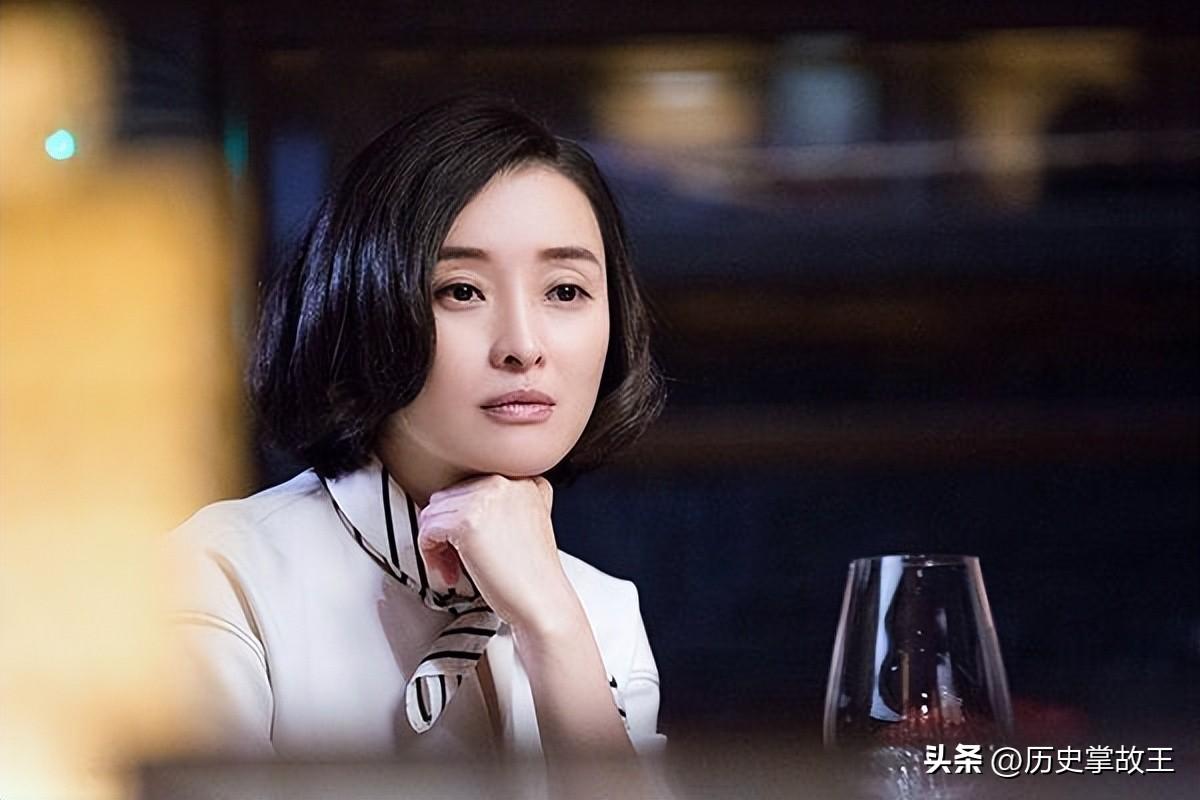 吴越个人资料（51岁吴越：离开陈建斌18年，坚持嫁给自己，如今与父亲相依为命）(图41)